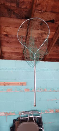 Vintage traditional aluminum framed fish landing net