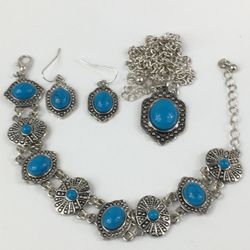 VINTAGE TO NOW WOMENS NECKLACE EARRINGS BRACELET SET