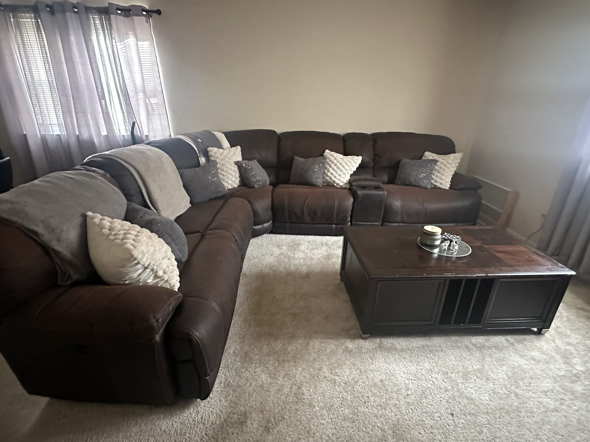 ✨ Brown Leather Reclining Sectional – Excellent Condition! ✨