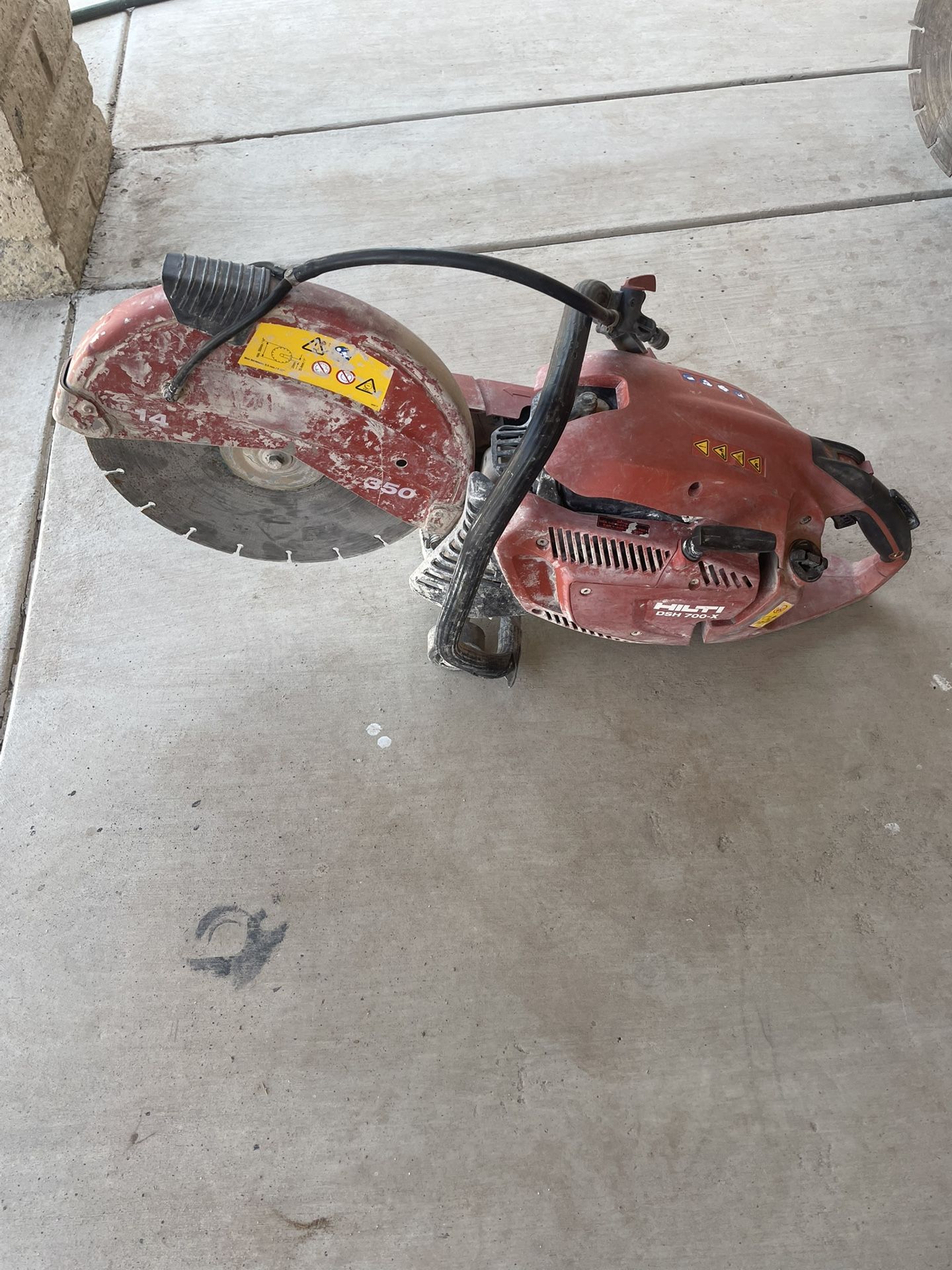 Hilti Dsh 700 Concrete Saw 14” Blade