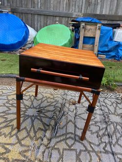 End table withdrawal see pictures and table withdraw cash $10