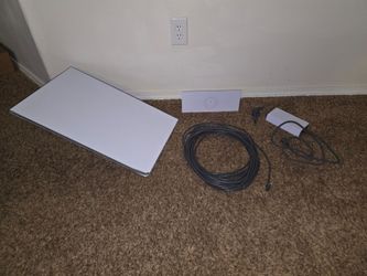 Starlink Standard 4 kit - Fully functional, cosmetically damaged