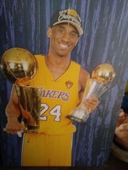 Koby L.A. lakers frame 24"×35"