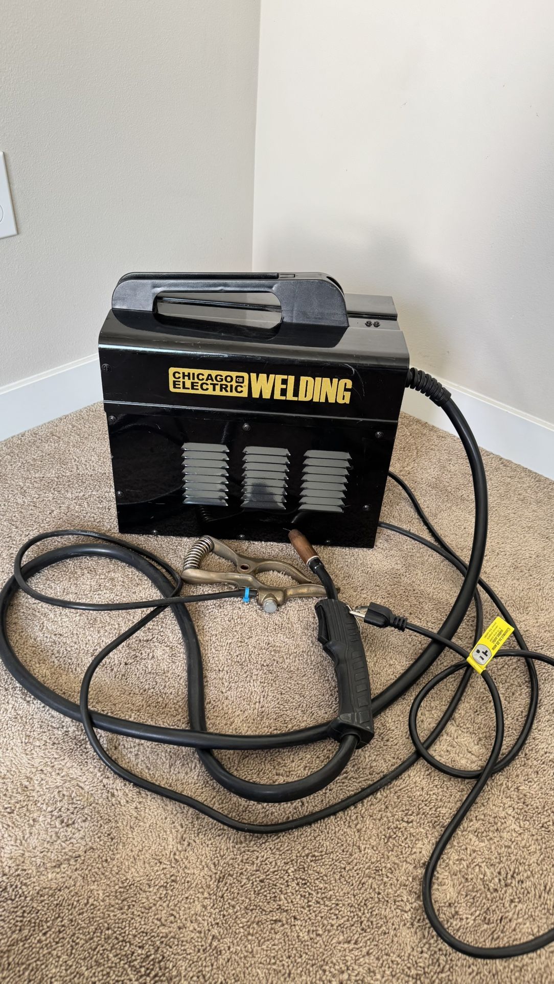 Chicago Electric 90 Amp Flux Wire Welder 61849 120 Volts🌺 not tested