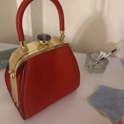 Red purse 