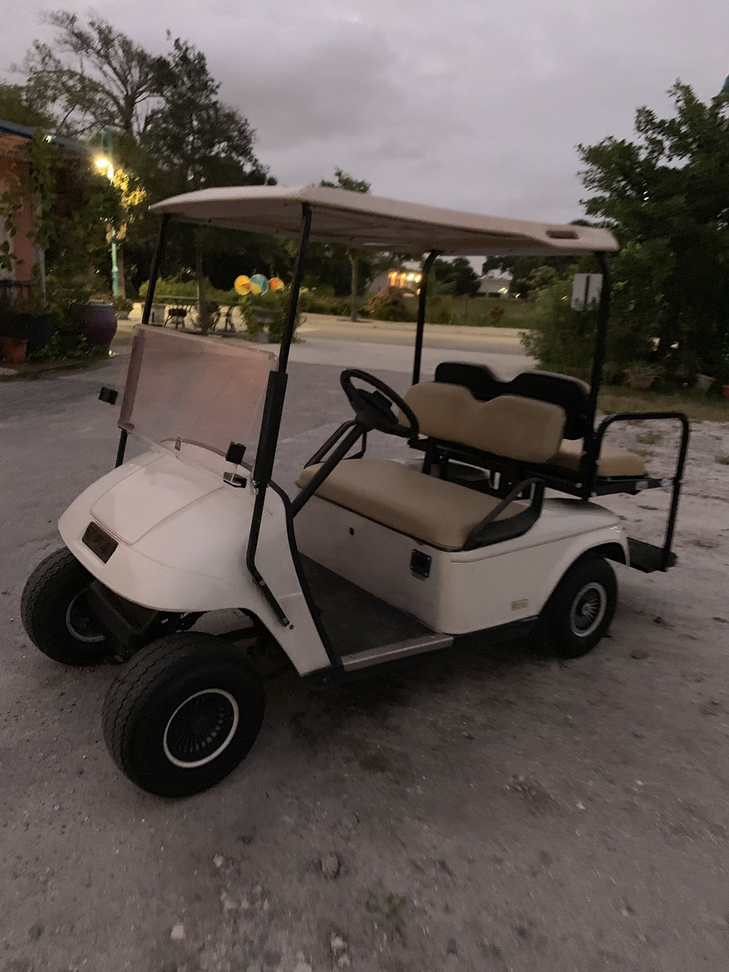Golf cart