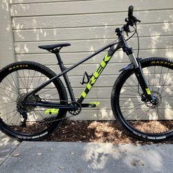 Trek Marlin 6 Gen 2