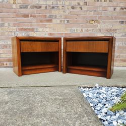Pair Of Mid Century Modern Lane Walnut Nightstands Vintage