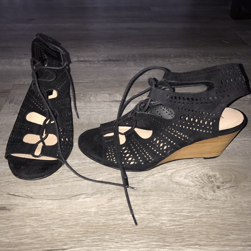 New Suede Black Wedge Sandals sz 8