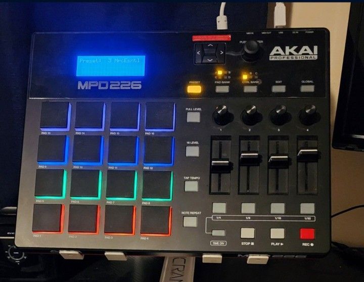 Akai Professional MPD226 USB Pad Controller