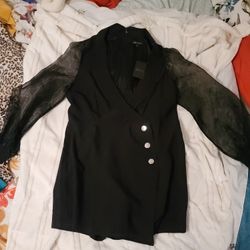 Short Cute Scort Dress With See Through Long Sleeve. Size: 1x