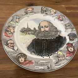 Vintage Royal Doulton 10.5" Cabinet Plate Shakespeare & Characters D6303 England