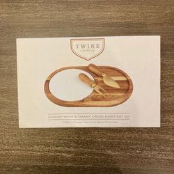 Cheese board gift set — Brand New