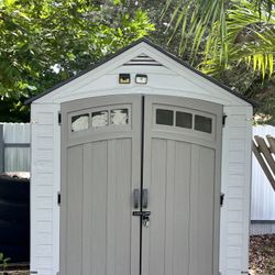 Suncast Vista Plastic Shed