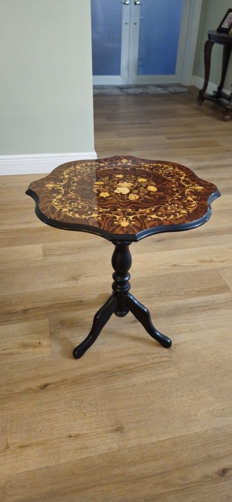 Set of two Italian Inlaid Marquetry Side Tables .