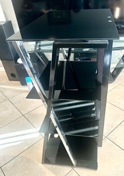 Entertainment Center in great condition 42.5” height