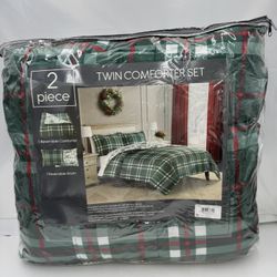 Reversible Holiday Twin Bedding Set New