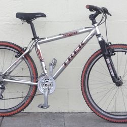 Velo trek 4500 awkwardness Bicycles
