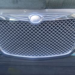Chrysler 300 Grill