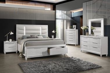 Bed room set 4 piece queen/king set bed frame mirror dresser nightstand