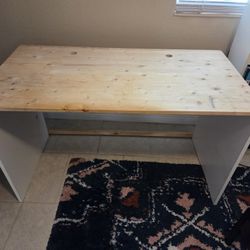 Free Desk