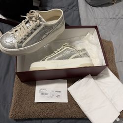 Gucci Tennis Shoes Silver & White 