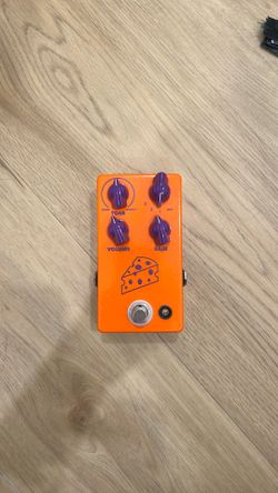JHS cheeseball fuzz guitar pedal