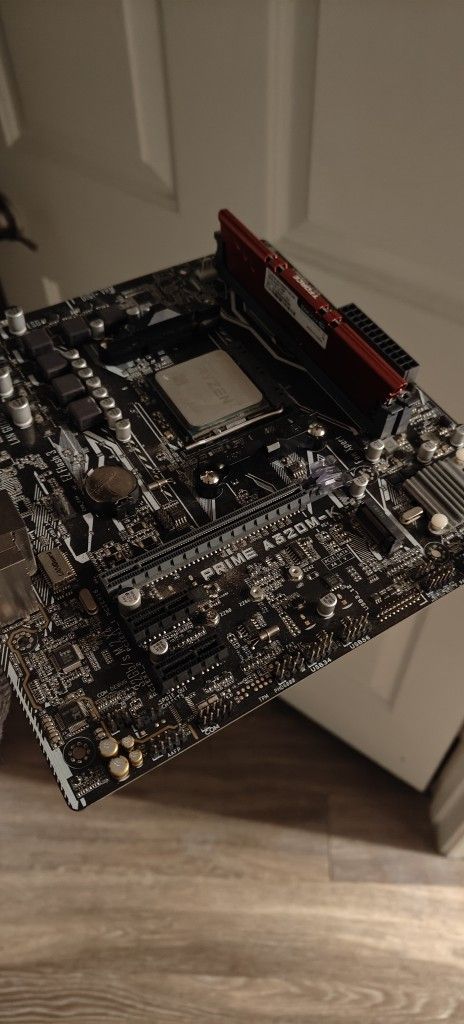 Asus PRIME A320M-K, AMD Ryzen 2600, 16gb 3200MHz CL16 RAM - AM4 Starter Bundle