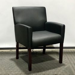 Lounge / Guest Chair