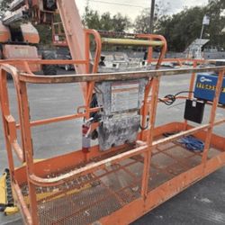 Boom Lift 120’ Telescopic 