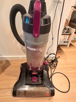 Bissell PowerForce Helix Vacuum – Works Great
