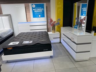 White Gloss Bedroom Set with LED Headboard