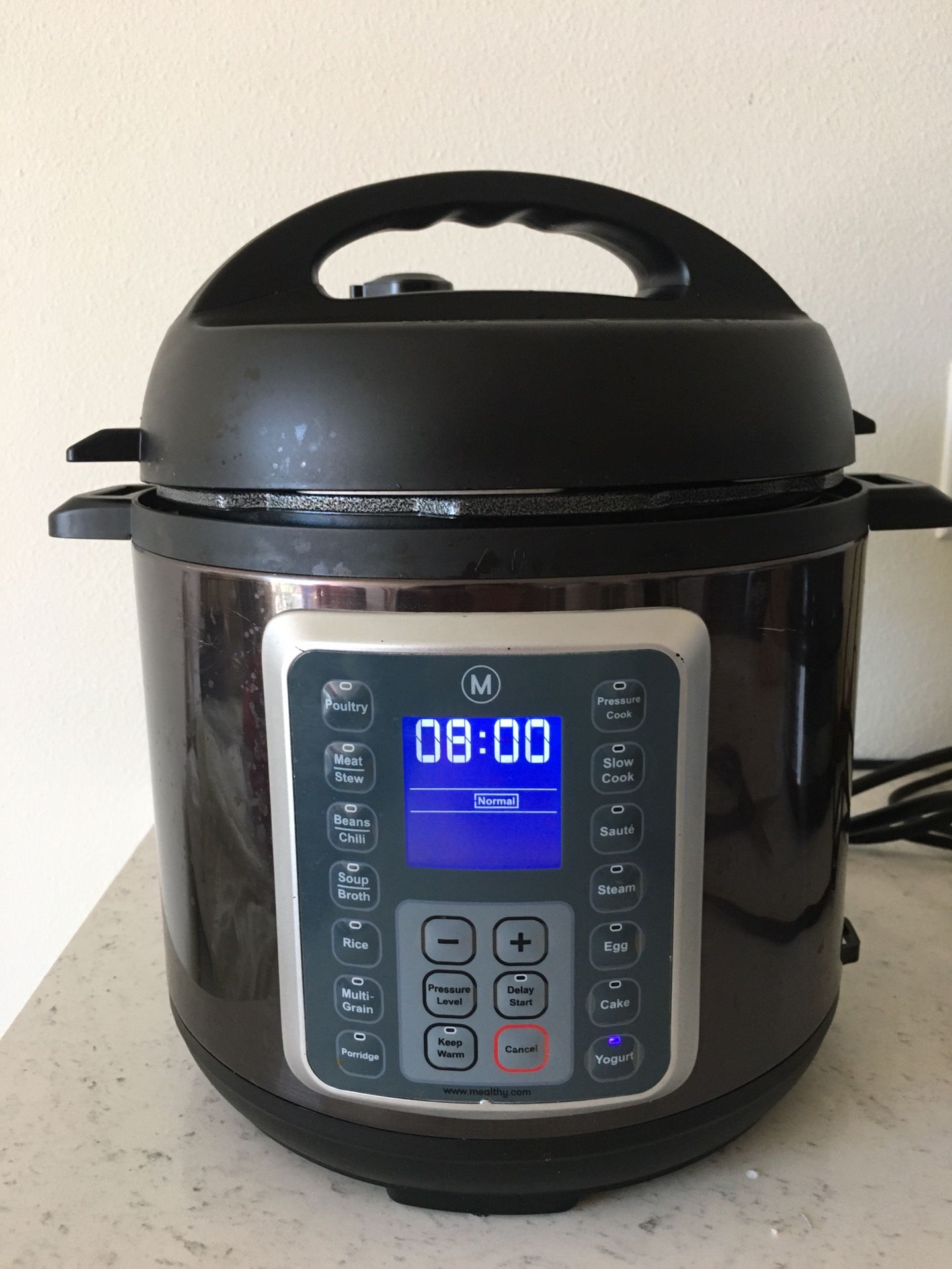 6 Quarts 9-in-1 Instant pot / Slow Cooker by Mealthy