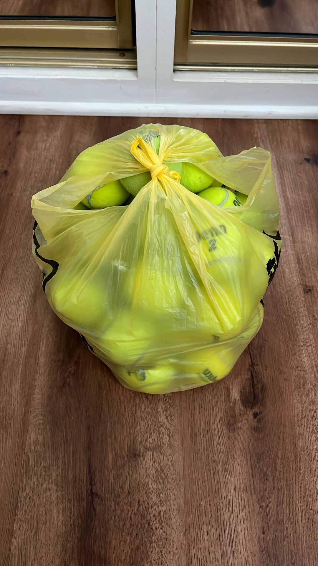 40+ Used Tennis Balls