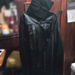 Master Gown Graduation Long Sleeve Black Comes With Two Hats One Tassel Great S*** Never Never Opened Never Worn