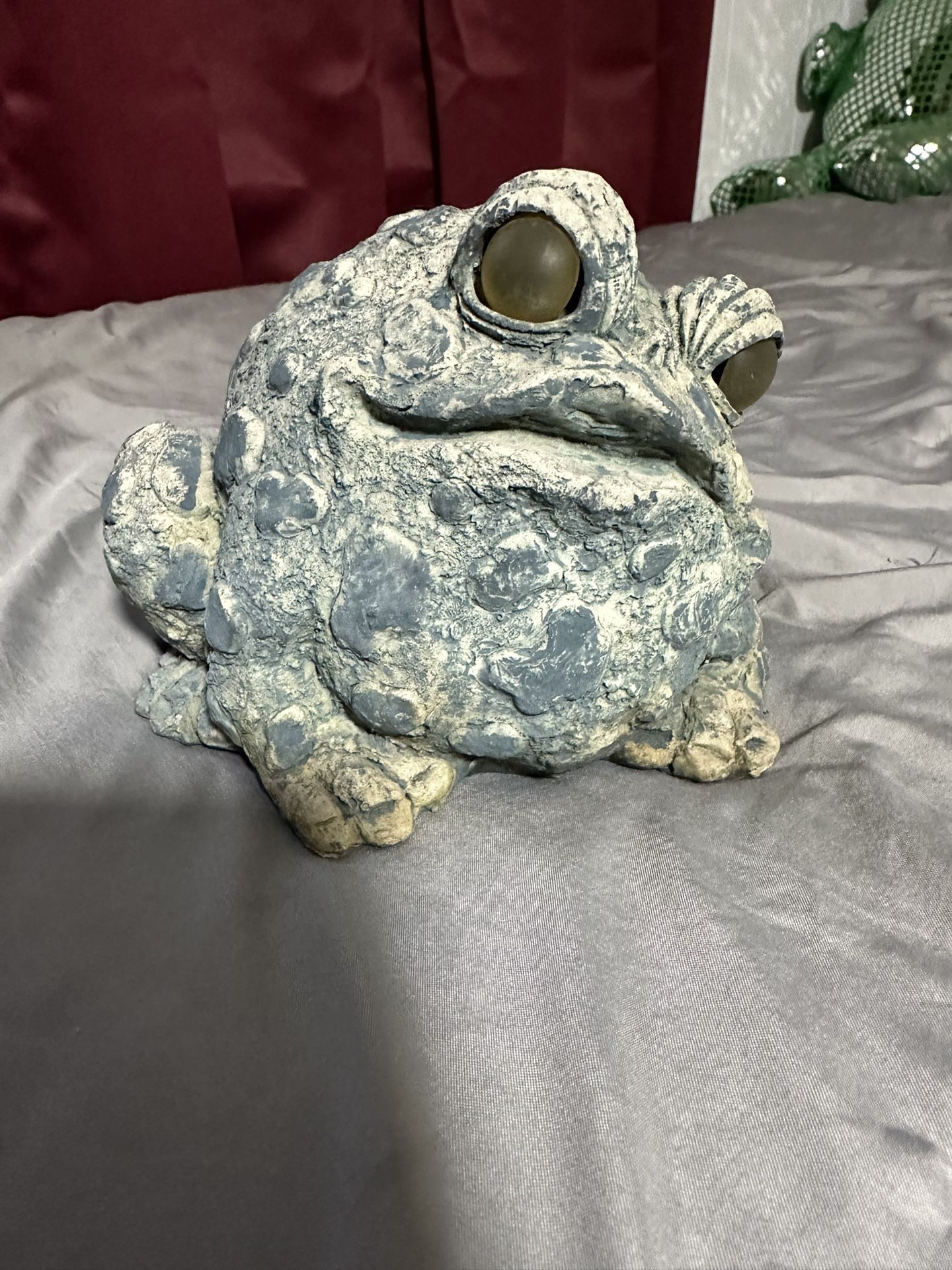 Vintage Home Style Toad Hollow Garden Patio Frog Statue Green