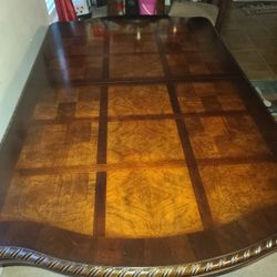 Dinningroom Table