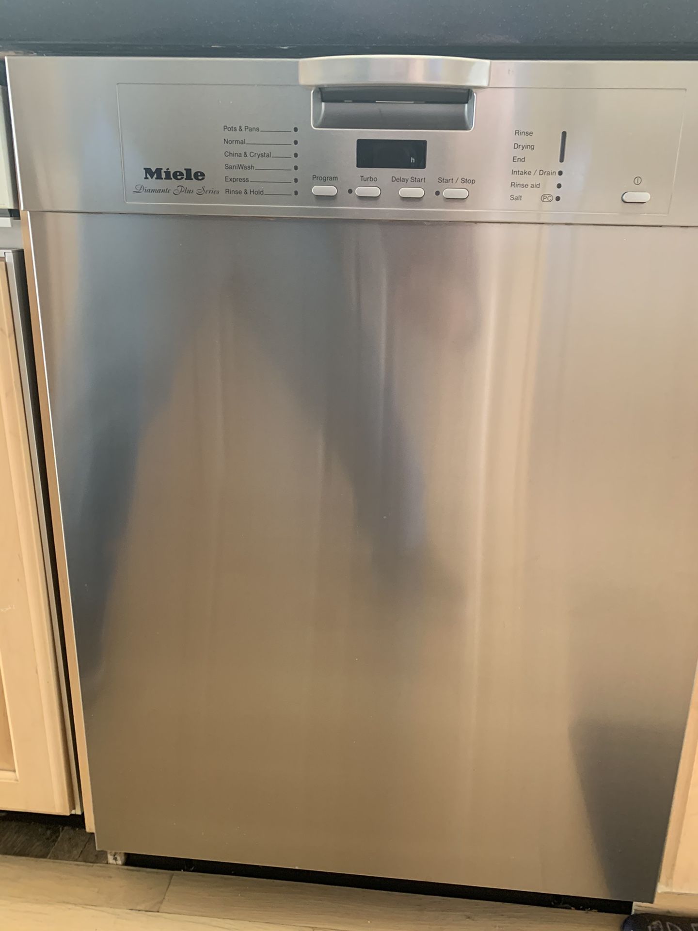 Miele diamante series dish washer for Sale in Seattle, WA OfferUp