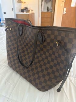 Louis Vuitton Never Full (authentic)