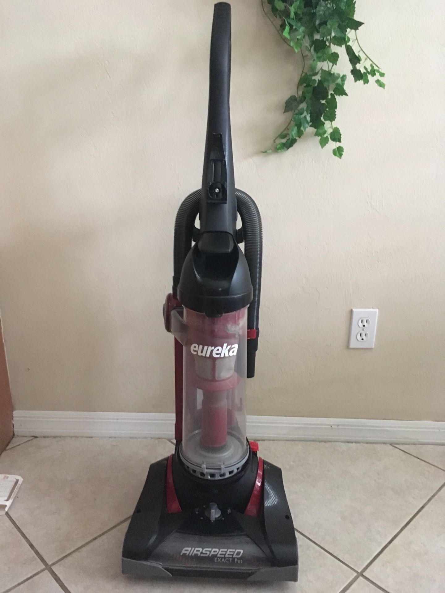Eureka Airspeed Exact Pet Vacuum