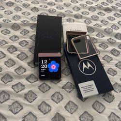 Motorola Razor 2025 PINK (cricket carrier )