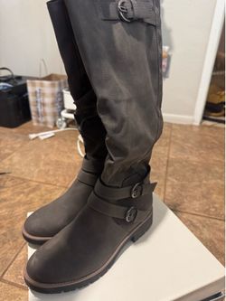 Boots for women