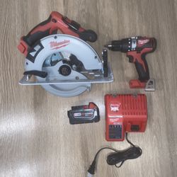 Milwaukee Hammer Drill & Circular Saw Kit