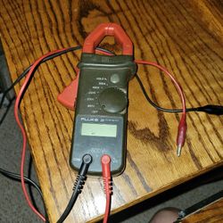 Fluke 30 Clamp Meter Multimeter 