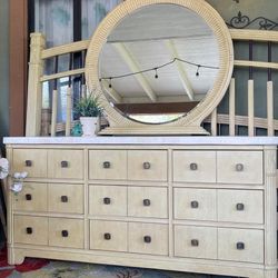 Gorgeous   Fairmont Designs King Bedroom Set 