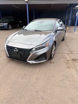2023 Nissan Altima 2.5 S Sedan! Clean title!