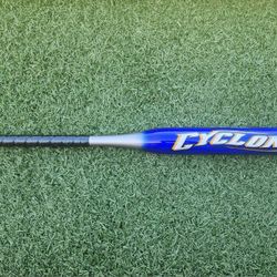 *Softball Bat:*
Easton Cyclone Bat (-9) Alloy 29", 20 Oz (Used)