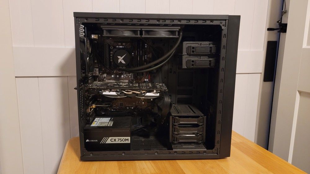 Gaming Pc... I7-7700/ 24gb Ram/ Msi 1070 Gtx
