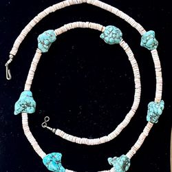 Vintage Unisex White Bone Donut Beads With 7 Turquoise Nugget Clusters Necklace Unique 