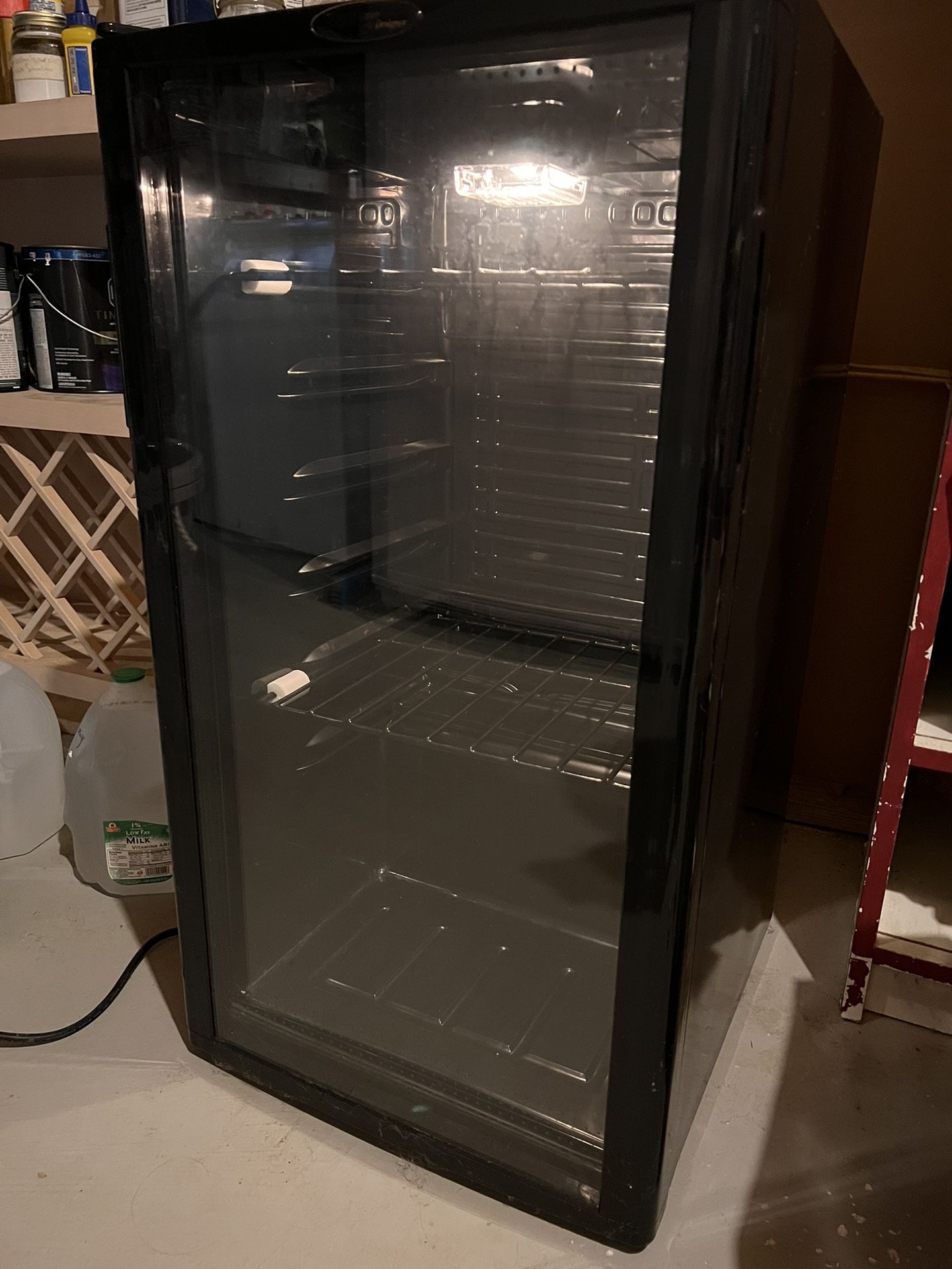 Danby 35 Bottle Wine Cooler for Sale in Yalesville, CT OfferUp